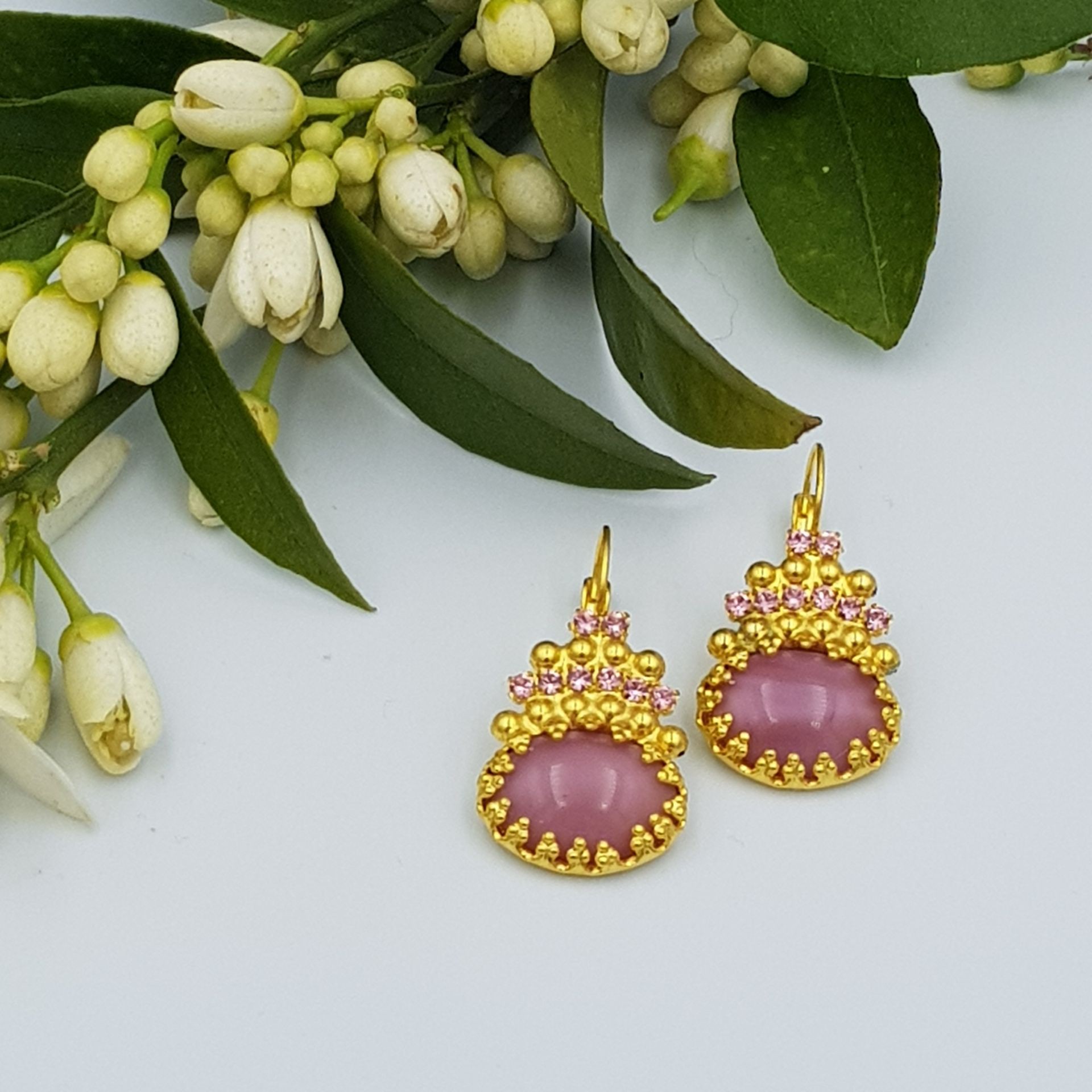ΣΚΟΥΛΑΡΙΚΙΑ ΕΠΙΧΡΥΣΑ ΜΕ ΡΟΖ SWAROVSKI ΚΑΙ ΗΜΙΠΟΛΥΤΙΜΗ ΠΕΤΡΑ